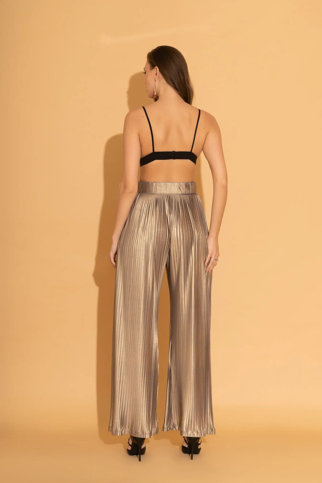 Black Padded Bralette - TOPS