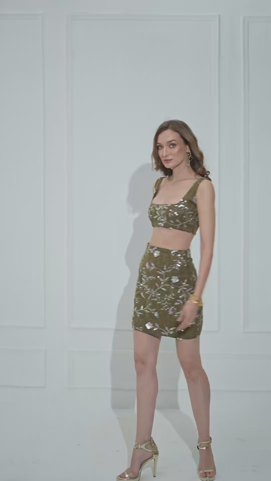 MILENA Embroidered Crop